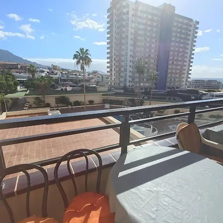 Club Paraiso * Адехе